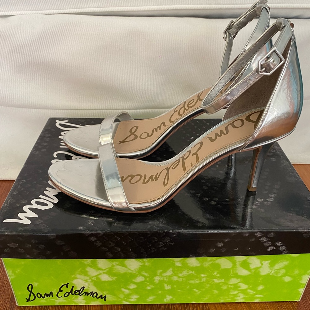 Sam Edelman Silver Heels-Size 8